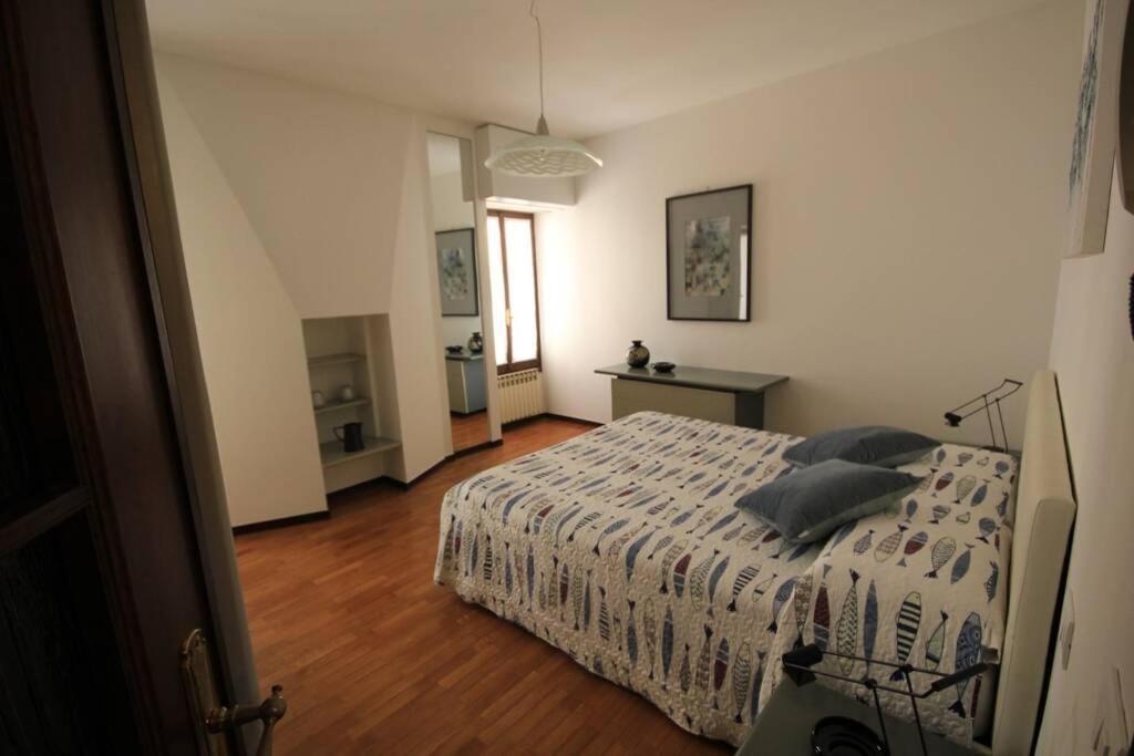 סאלו Daisy House: Nice Attic In The Historical Center מראה חיצוני תמונה